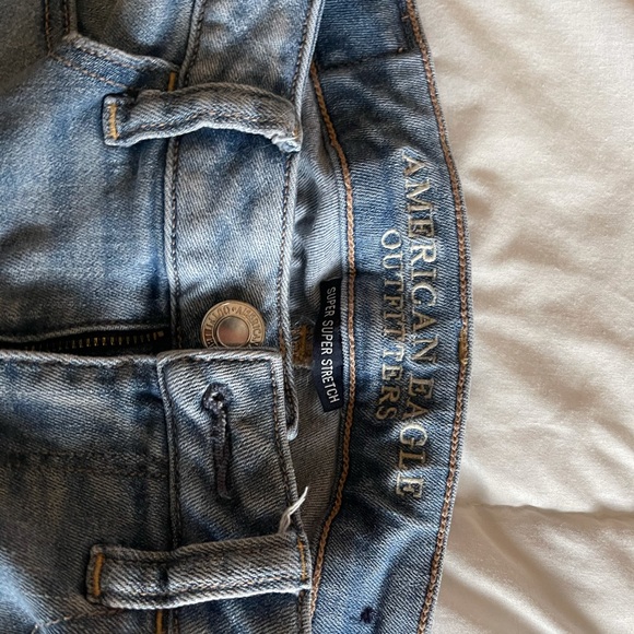 Women’s American eagle jeans - Picture 2 of 3